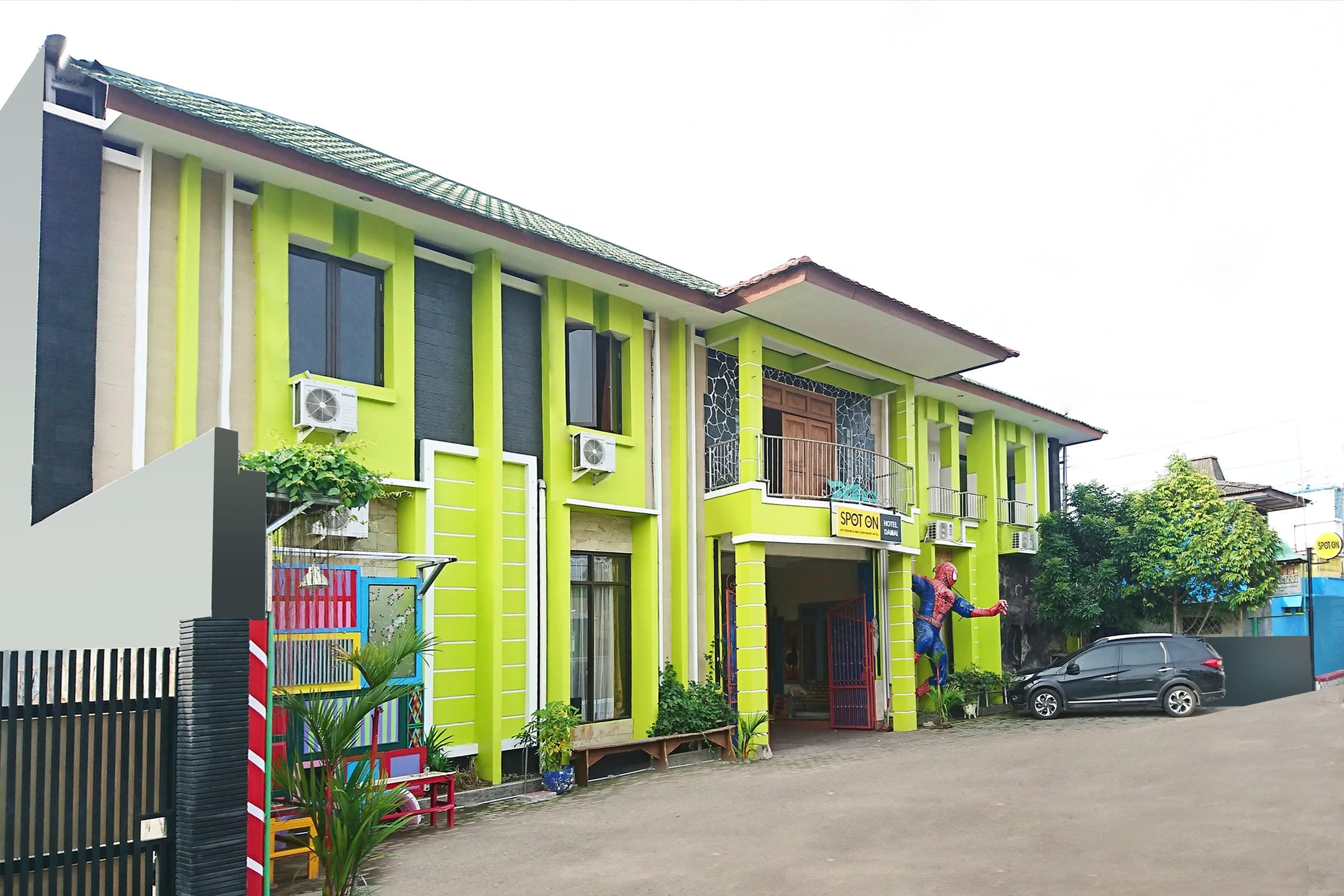 The Paragon Hotel Cilacap Redpartner Экстерьер фото