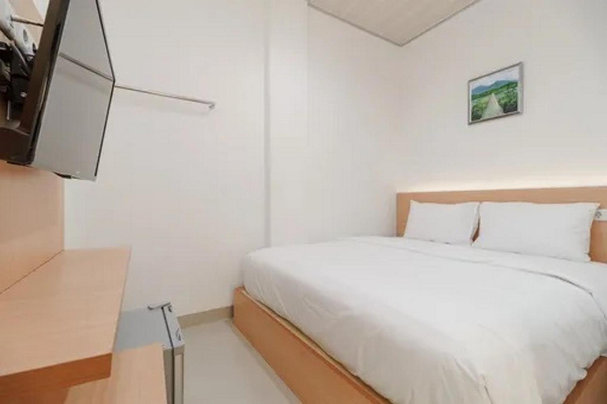 The Paragon Hotel Cilacap Redpartner Экстерьер фото
